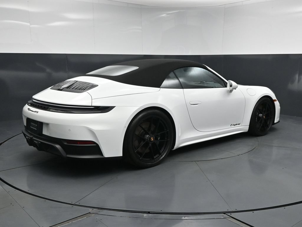 Used 2026 Porsche 911 Carrera GTS RWD image 11
