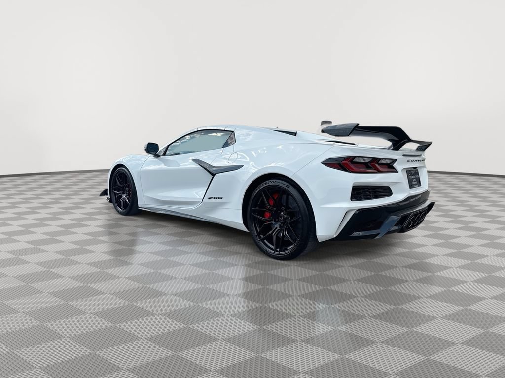 New 2027 Chevrolet Corvette Z06 w/ Z07 Performance Package RWD image 6