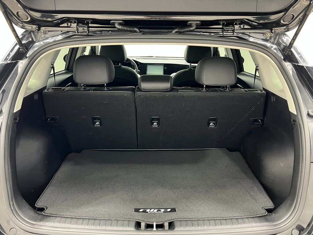 Used 2021 Kia Niro Touring image 25