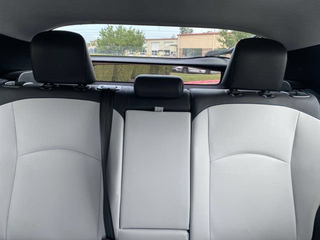 Used 2018 Toyota Prius Four w/ Advanced Technology Package FWD image 29