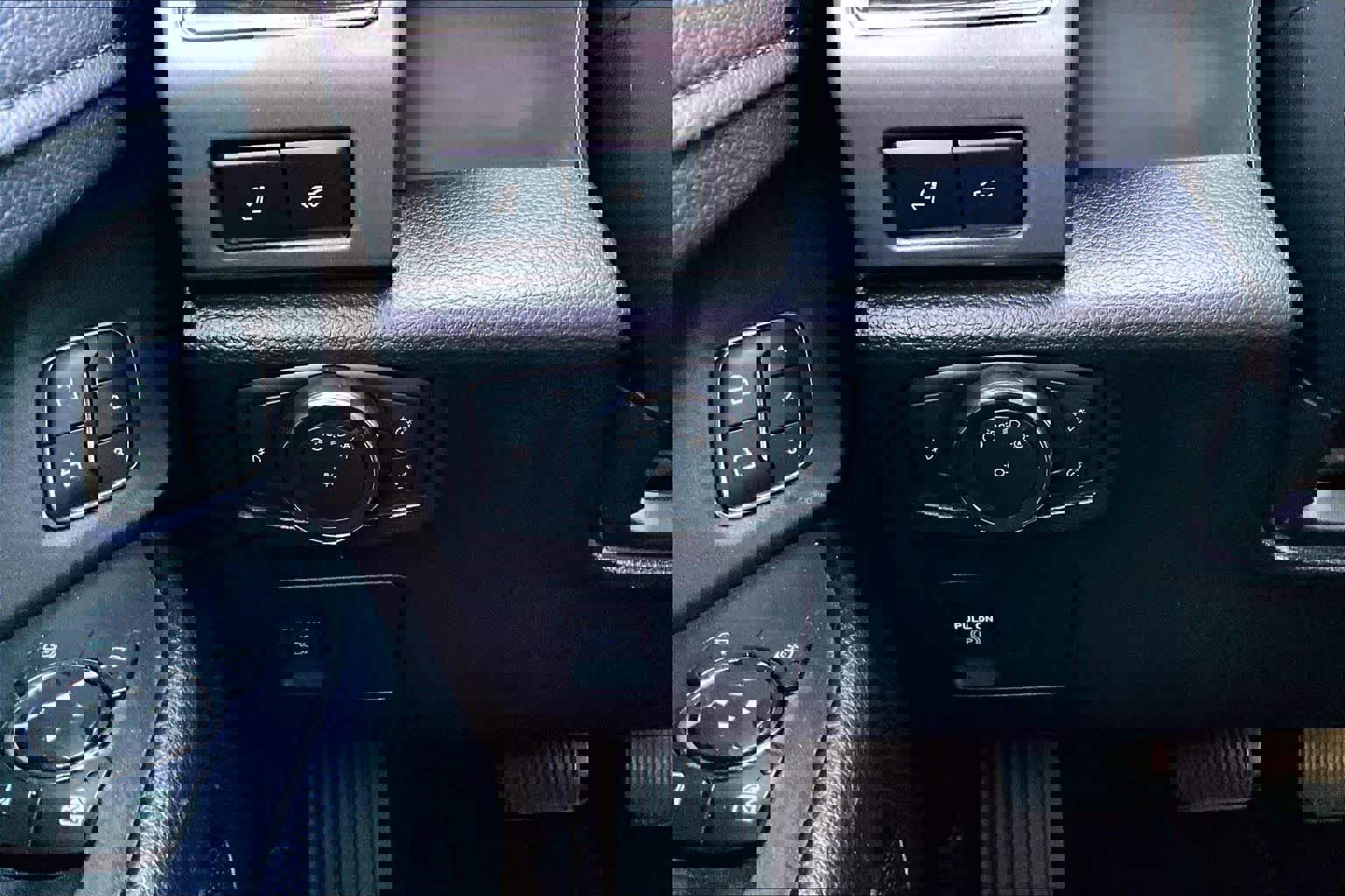 Used 2021 Ford Expedition XLT image 28