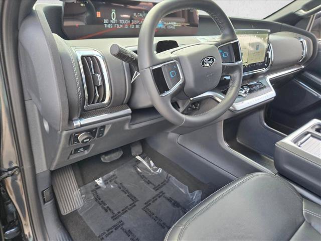 New 2026 Ford Expedition Max Platinum w/ Stealth Appearance Package AWD/4WD image 3
