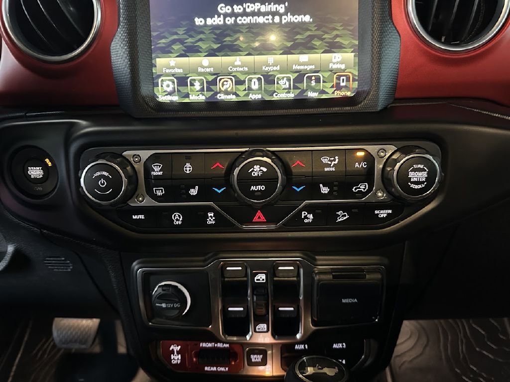 Used 2020 Jeep Wrangler Unlimited Rubicon w/ Advanced Safety Group image 27