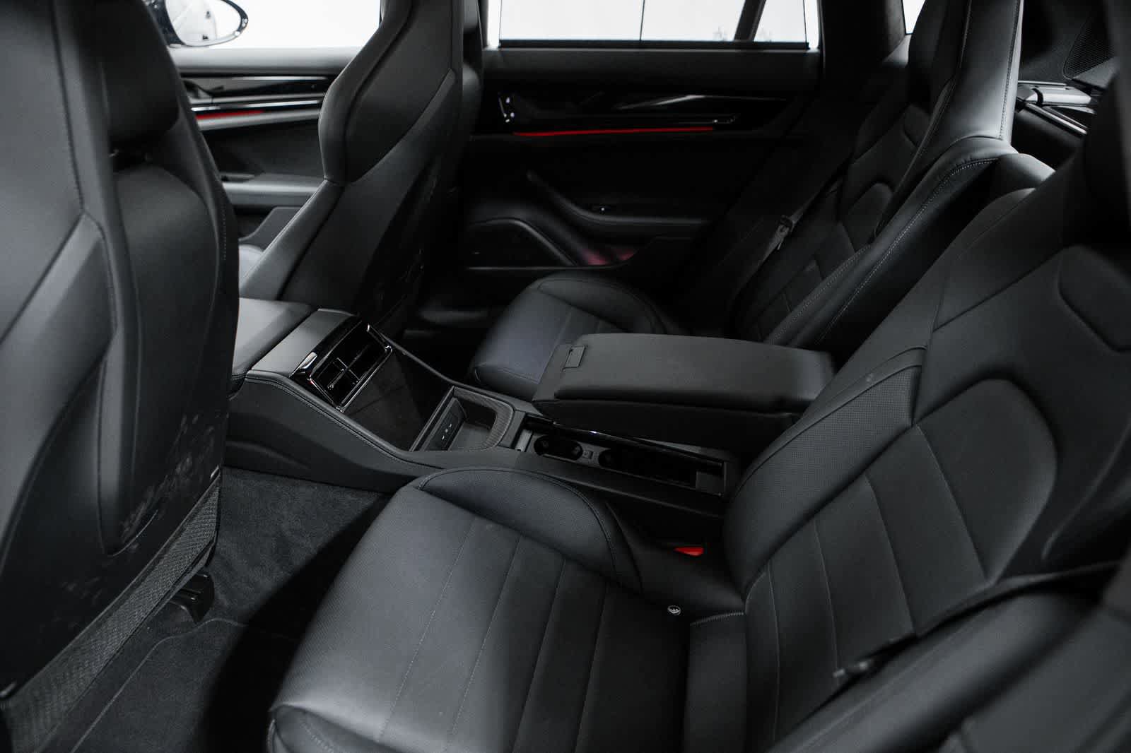 Certified 2025 Porsche Panamera Turbo AWD/4WD image 36