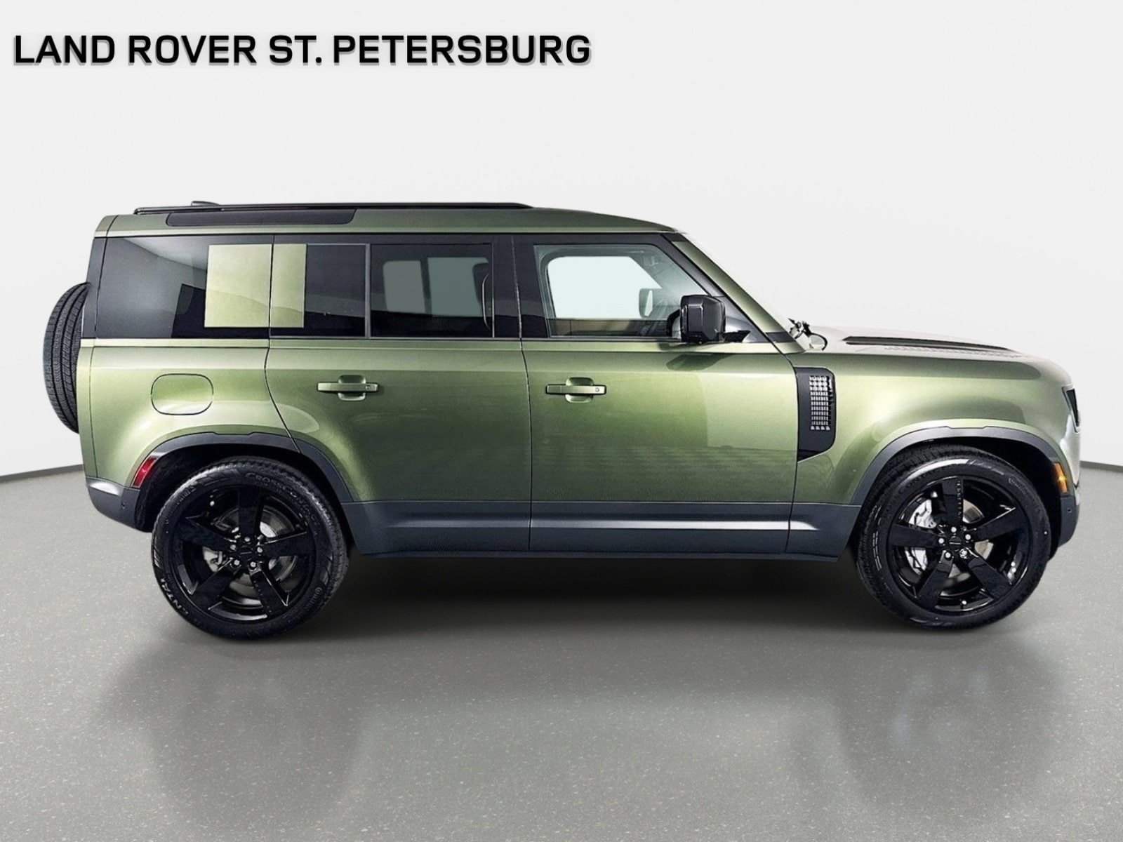 Used 2026 Land Rover Defender 110 S AWD/4WD image 4