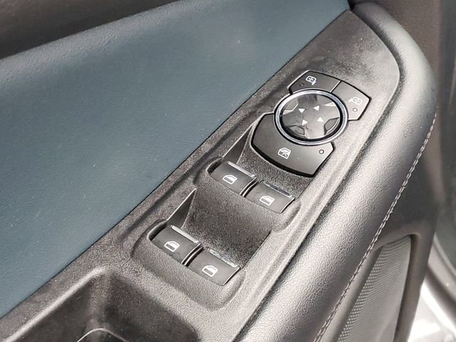 Used 2024 Ford Edge SEL w/ Sport Appearance Package image 12