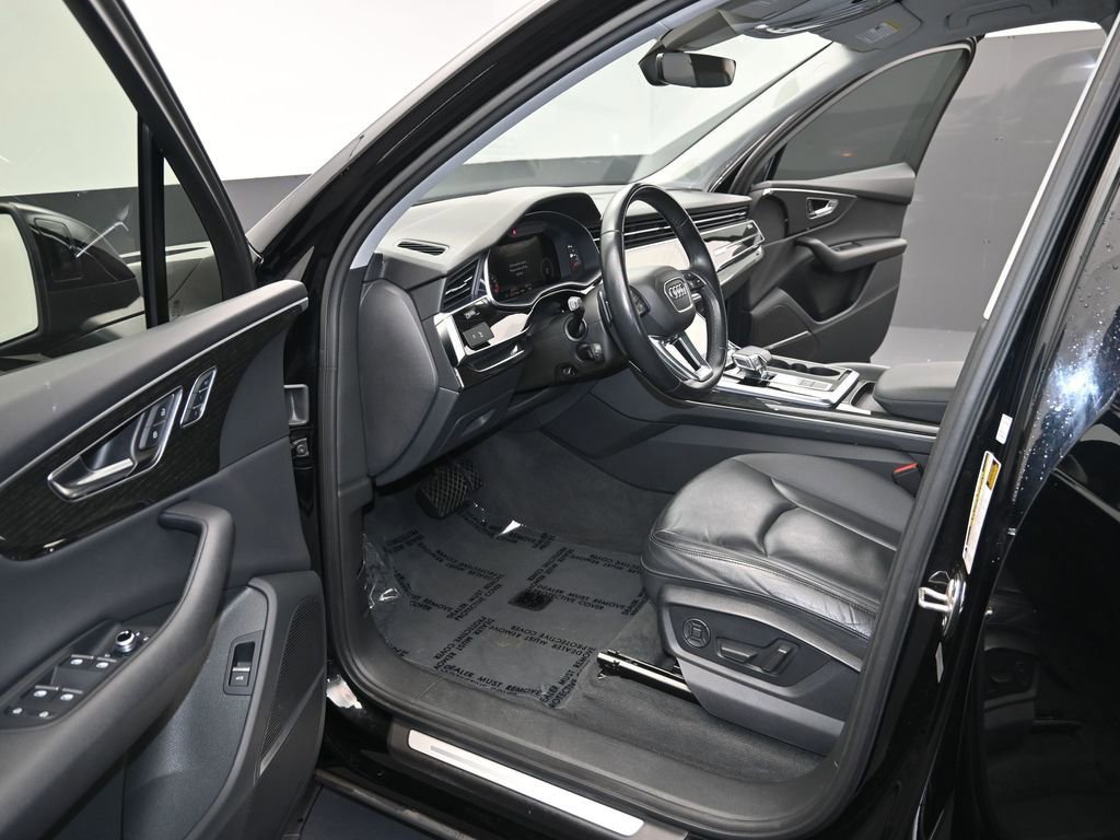 Used 2021 Audi Q7 3.0T Premium Plus image 13