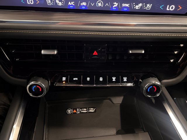 Certified 2025 Chevrolet Tahoe Premier AWD/4WD image 30