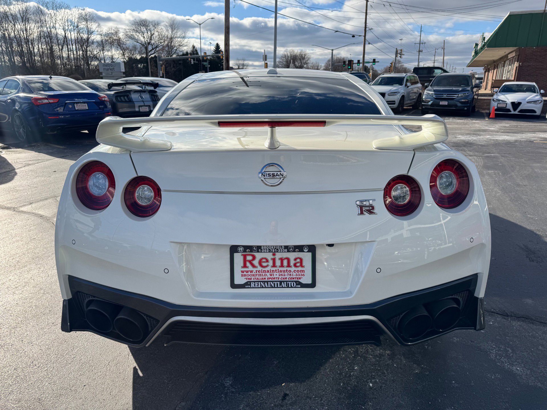 Used 2019 Nissan GT-R Premium image 8