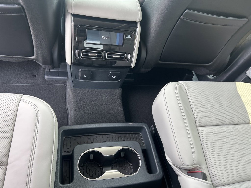 New 2025 Lincoln Aviator Reserve w/ Equipment Group 201A image 13