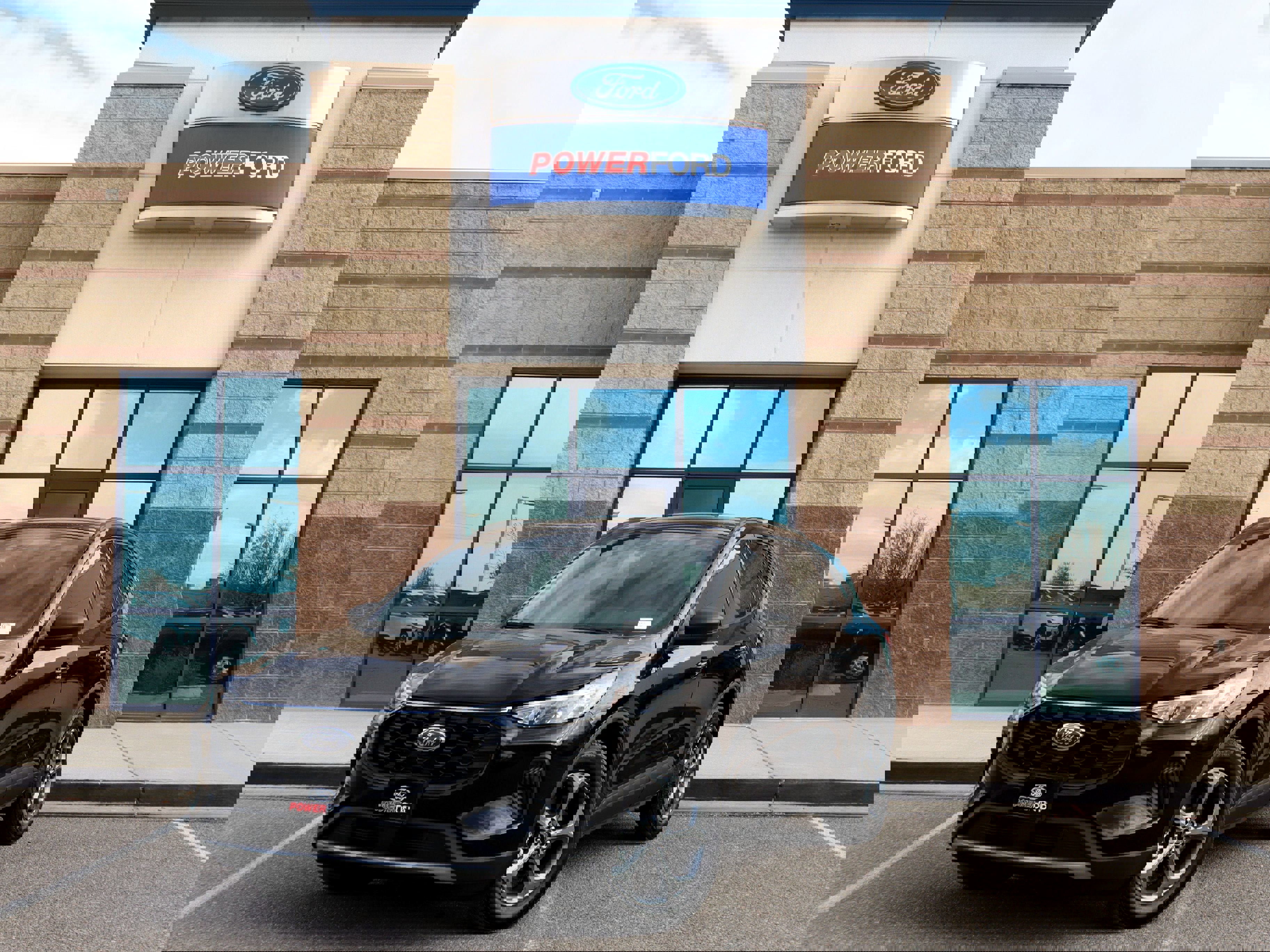 New 2025 Ford Escape ST-Line w/ Equipment Group 301A image 2