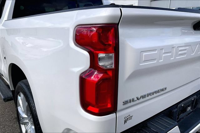 Certified 2024 Chevrolet Silverado 1500 High Country w/ High Country Premium Package AWD/4WD image 29