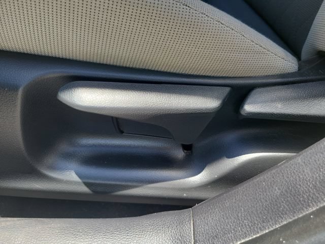 Used 2023 Toyota Corolla LE FWD image 20