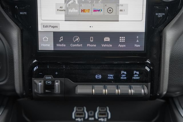New 2026 RAM 3500 Big Horn AWD/4WD image 36