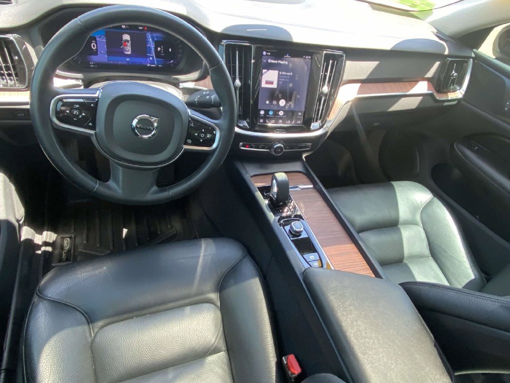 Used 2024 Volvo S60 B5 Plus AWD/4WD image 15