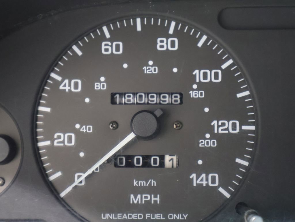 Used 1997 Nissan Maxima FWD image 30