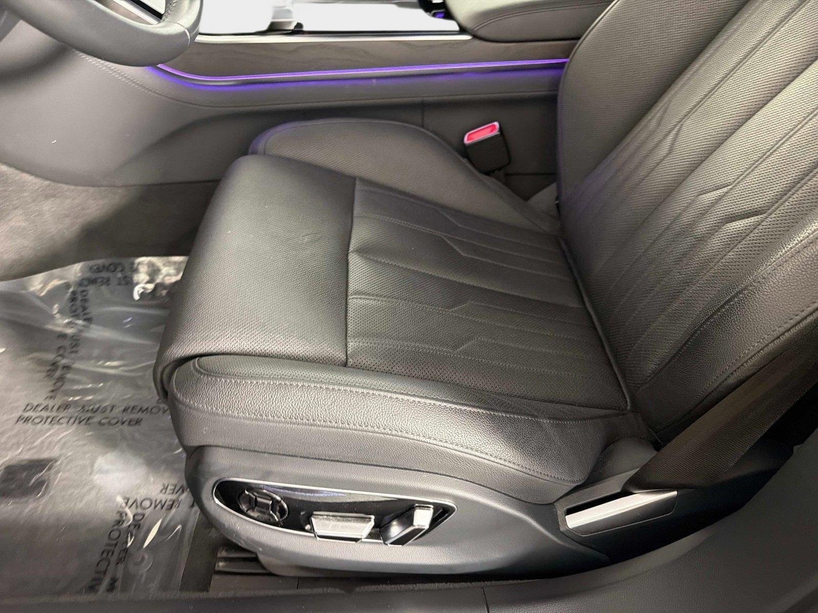 Used 2023 Audi A8 L 3.0T w/ Executive Package AWD/4WD image 39
