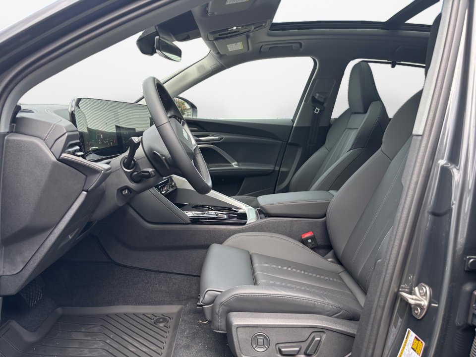 New 2025 Audi Q5 Premium Plus image 9