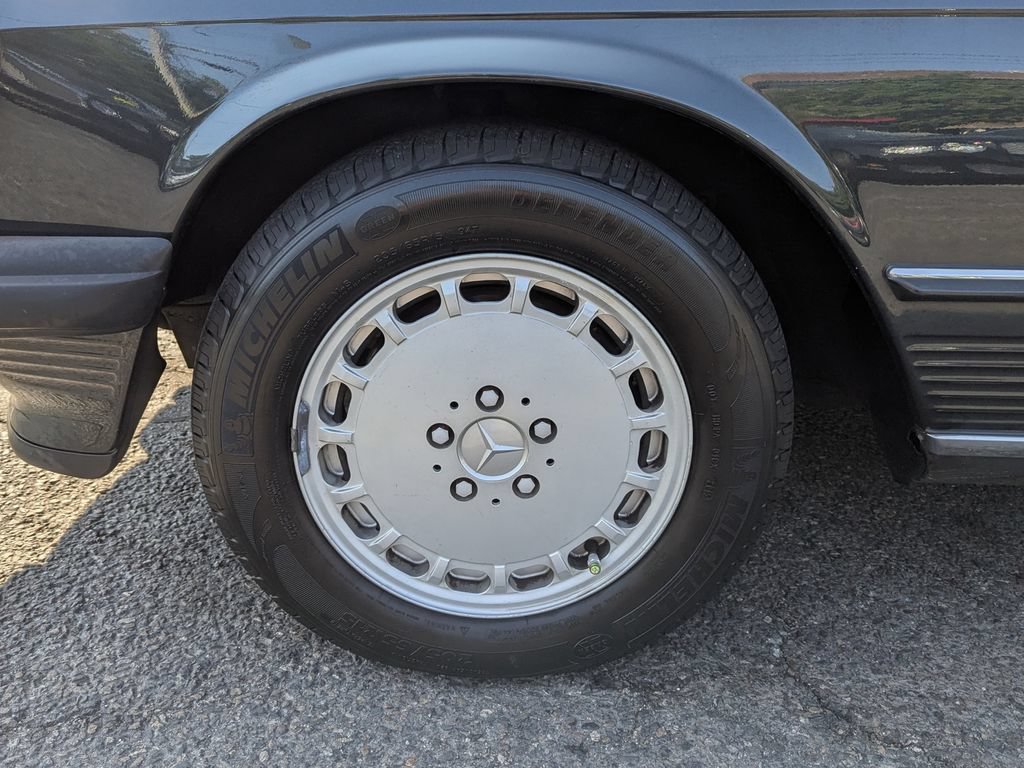 Used 1987 Mercedes-Benz 560 SL image 44