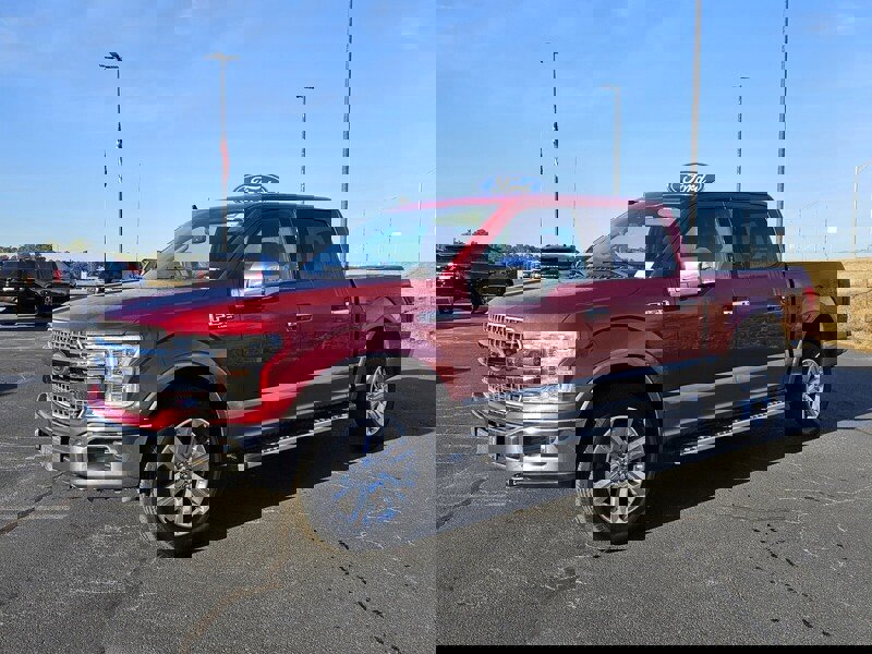 Used 2019 Ford F150 Lariat w/ Equipment Group 502A Luxury image 3