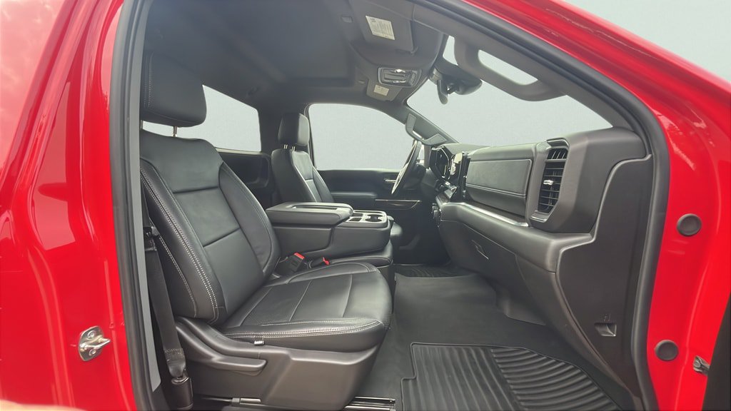Used 2025 Chevrolet Silverado 2500 LT AWD/4WD image 17
