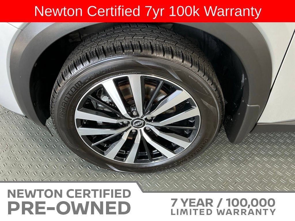 Used 2024 Nissan Pathfinder Platinum w/ Cargo Package FWD image 46
