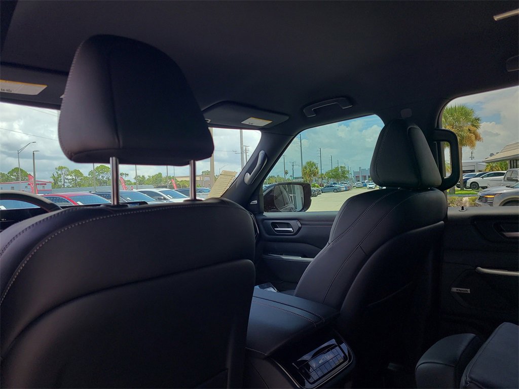 New 2025 Nissan Armada PRO-4X image 7