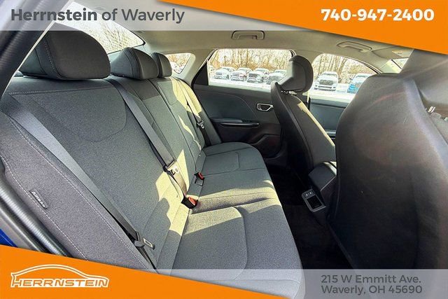Used 2025 Kia K4 LXS image 26