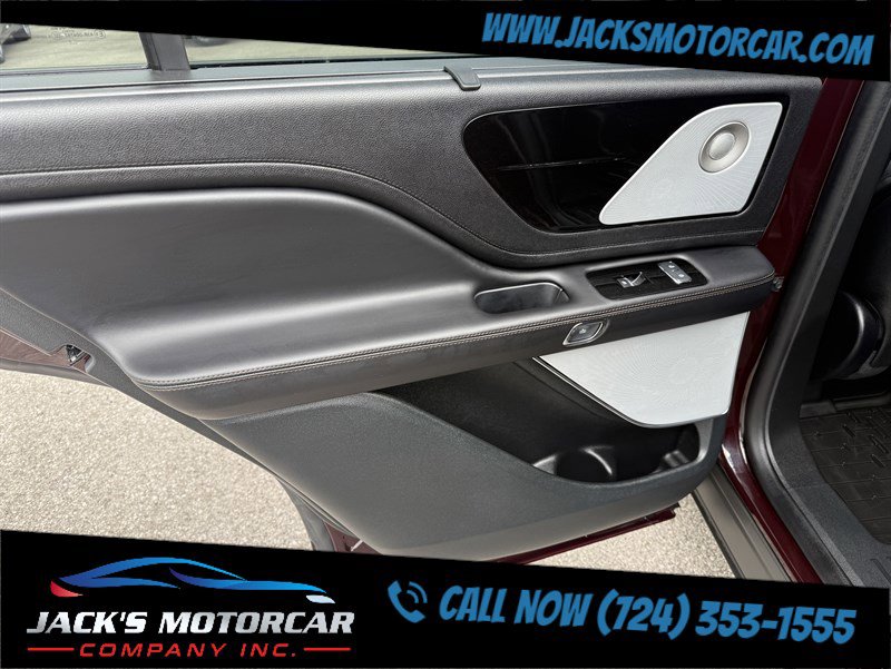 Used 2024 Lincoln Aviator Reserve w/ Equipment Group 201A image 22