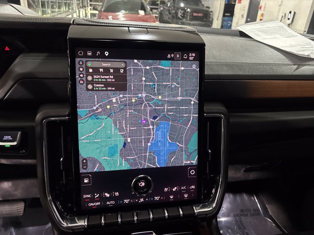 Used 2026 GMC Yukon Denali w/ Advanced Technology Package AWD/4WD image 30