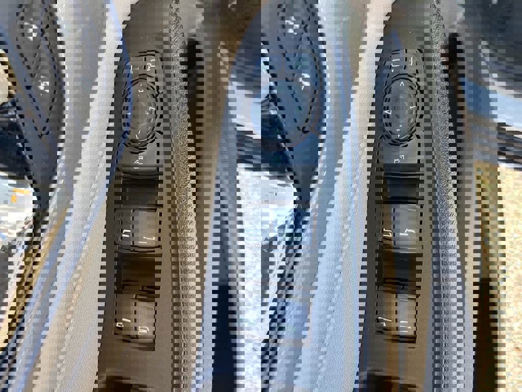 Used 2023 Chevrolet Traverse LS w/ Safety Package image 22