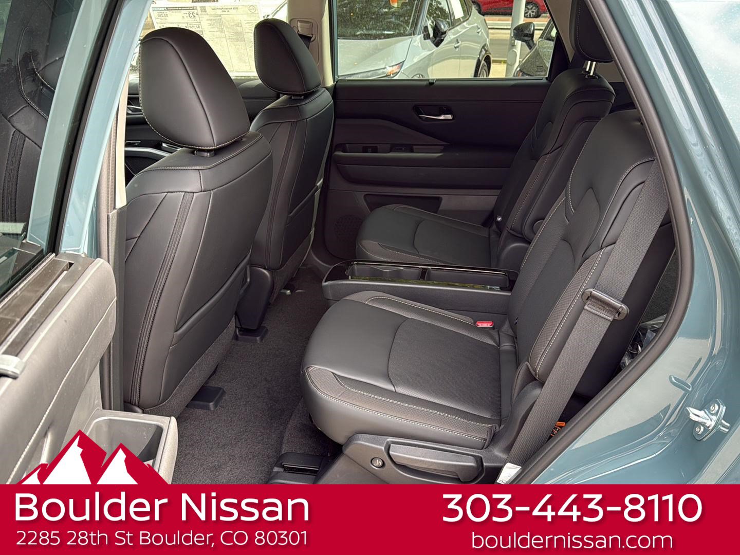 New 2026 Nissan Pathfinder SL w/ SL Premium Package AWD/4WD image 11