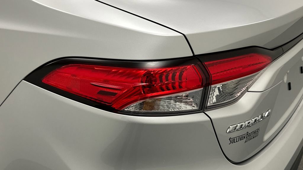 Used 2023 Toyota Corolla LE w/ LE Premium Package FWD image 23