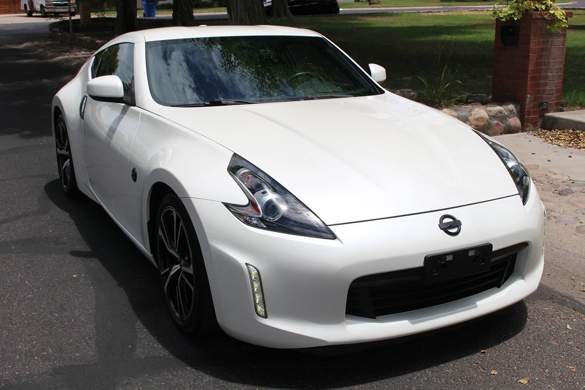 Used 2019 Nissan 370Z Touring Sport RWD image 36