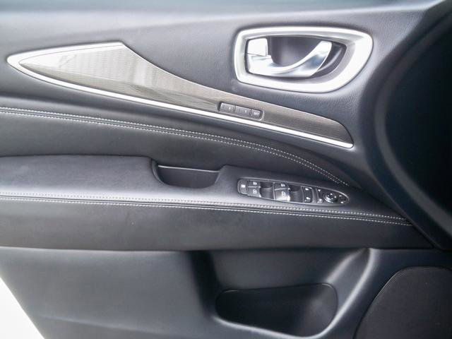 Used 2019 INFINITI QX60 Luxe w/ Essential Package image 16
