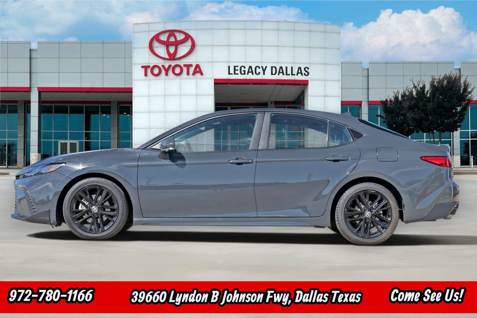 Used 2025 Toyota Camry Hybrid FWD image 6