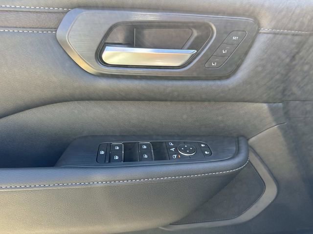 New 2026 Nissan Armada SL w/ Captain's Chari Seat Package image 12