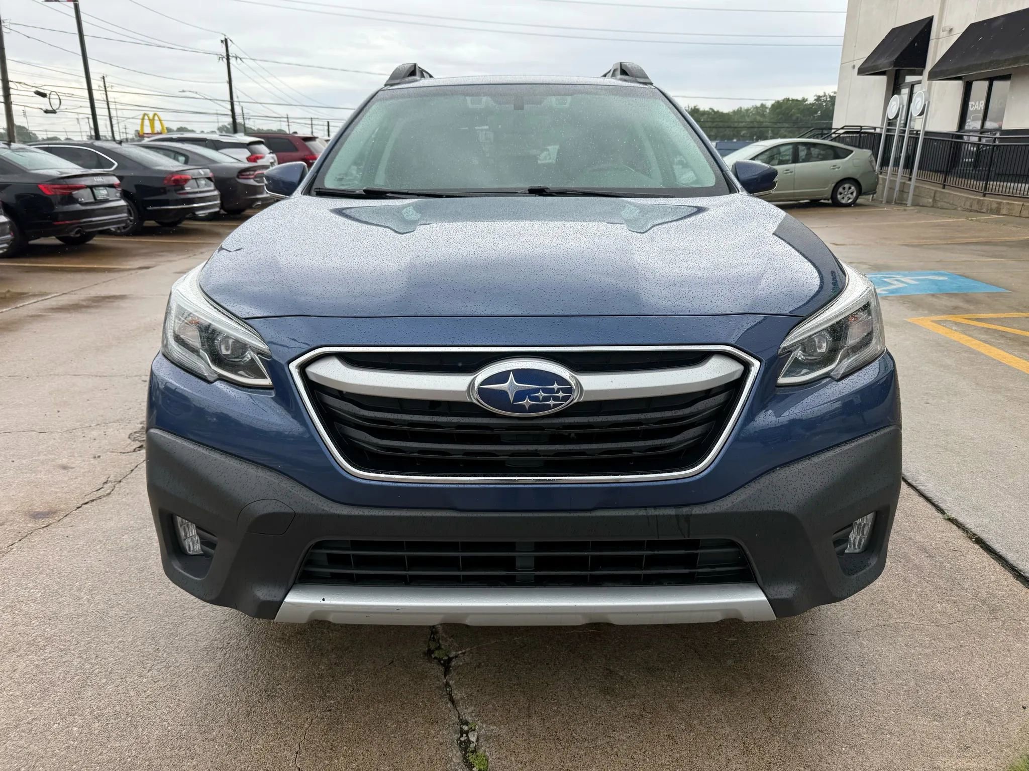 Used 2022 Subaru Outback Limited image 2