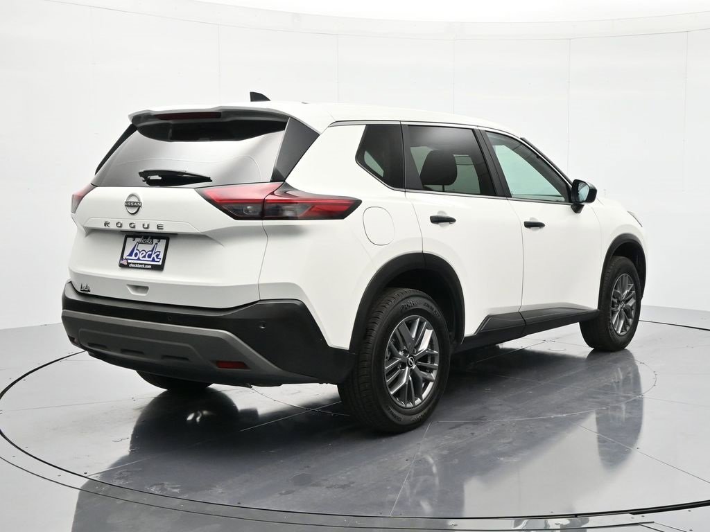Certified 2023 Nissan Rogue S image 6