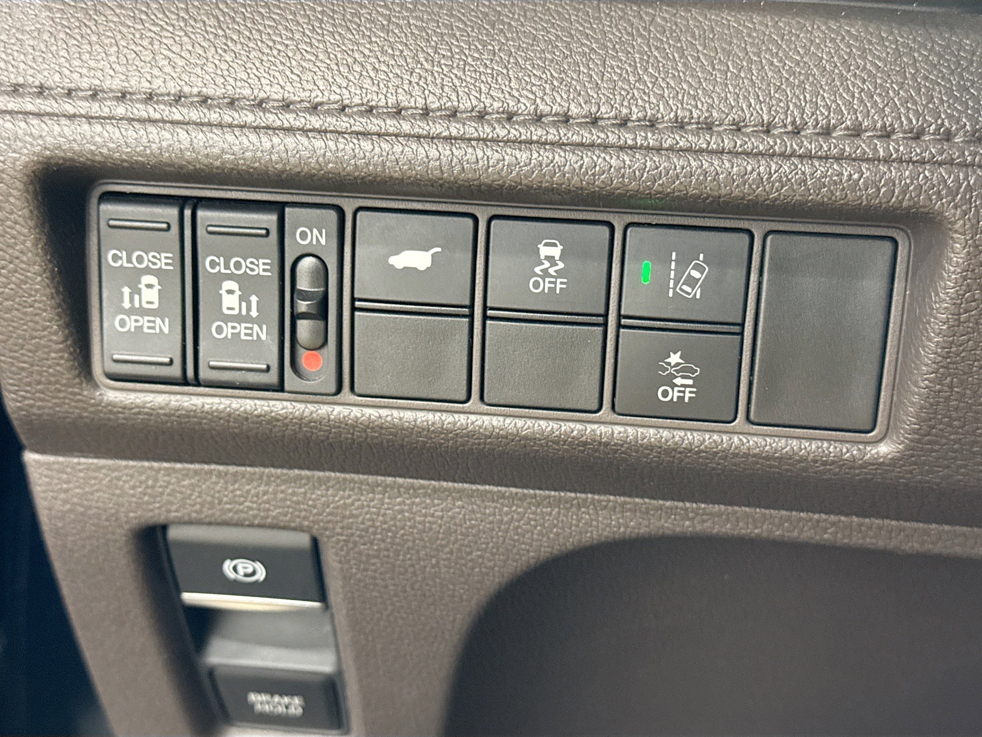 Used 2018 Honda Odyssey EX-L image 10