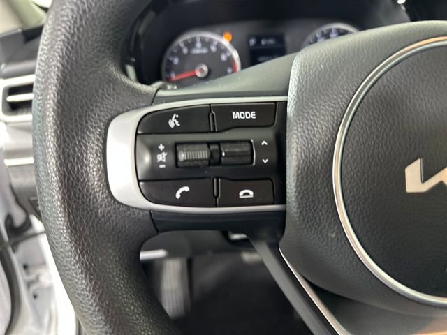 Used 2023 Kia K5 LXS image 15