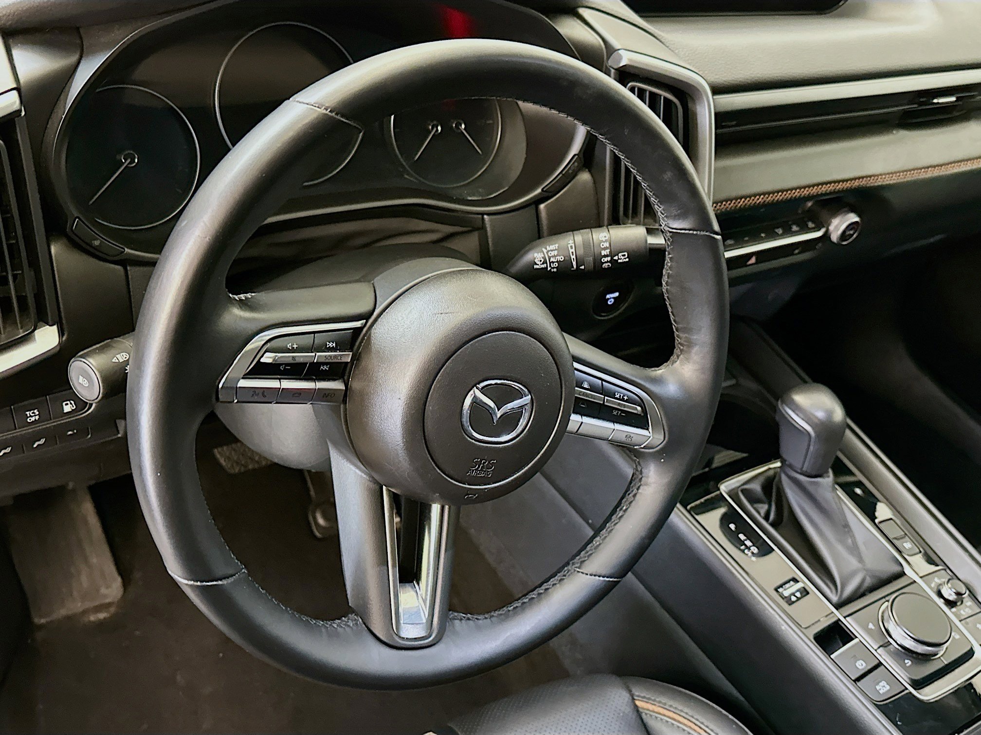 Used 2025 MAZDA CX-50 AWD 2.5 Hybrid w/ Premium Pkg image 18