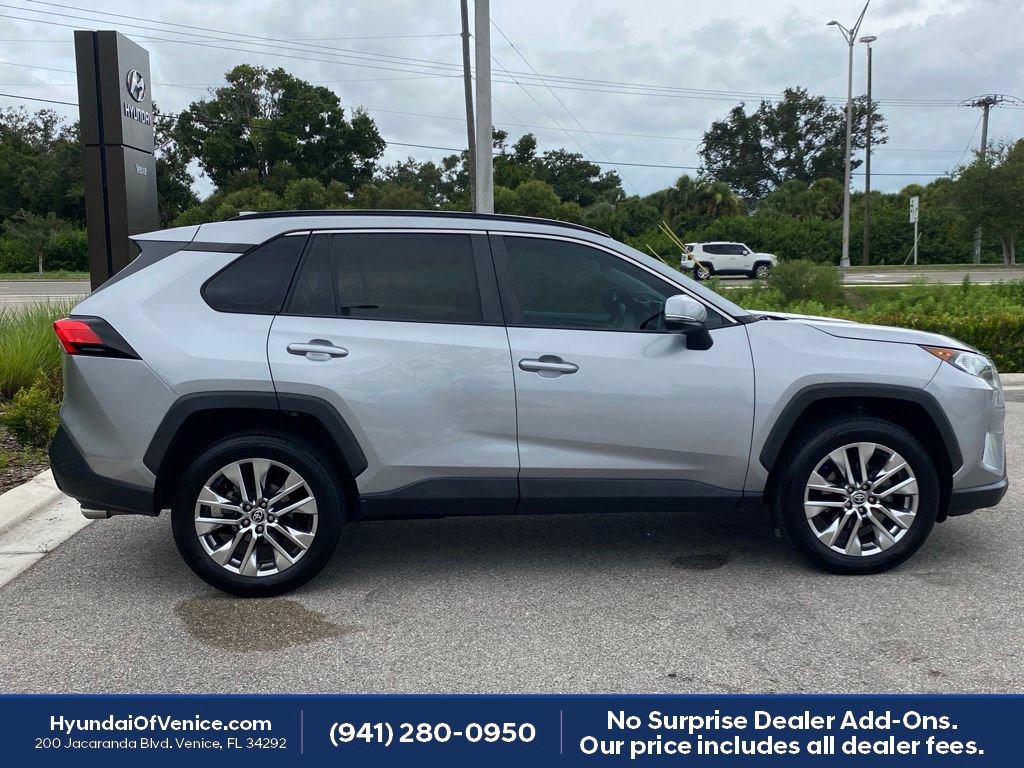 Used 2021 Toyota RAV4 XLE Premium FWD image 33