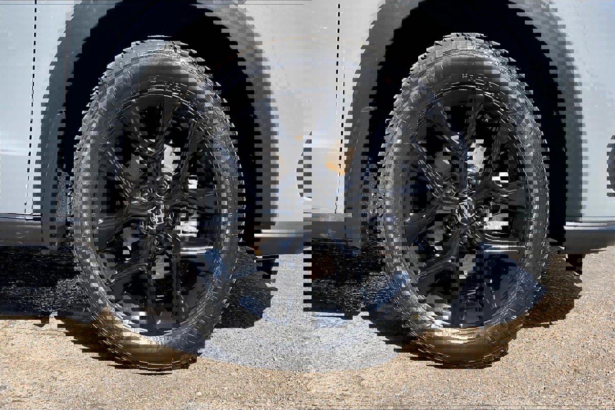 Used 2024 Honda HR-V Sport image 9