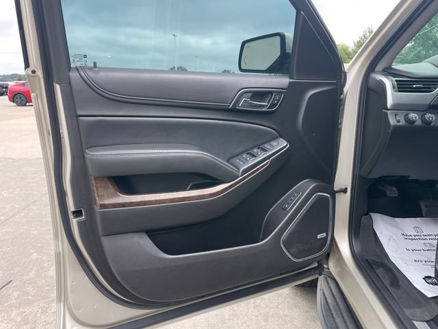 Used 2016 Chevrolet Tahoe LT w/ Luxury Package AWD/4WD image 20