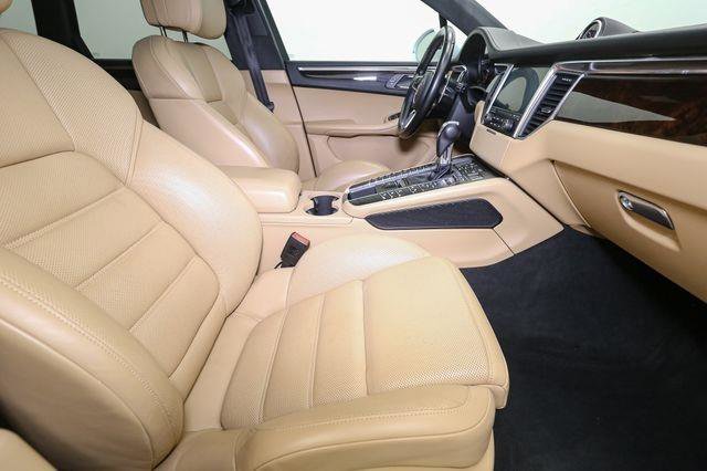 Used 2018 Porsche Macan Turbo image 18