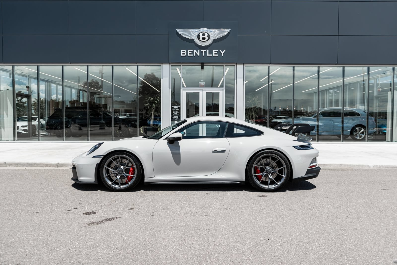Used 2024 Porsche 911 GT3 RWD image 5