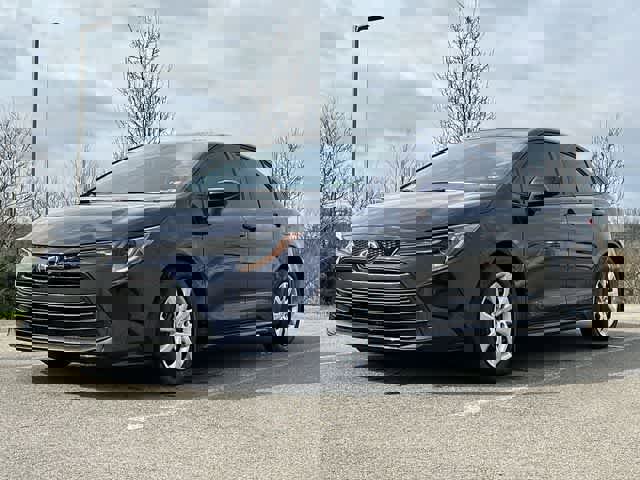 Used 2025 Toyota Corolla LE image 17