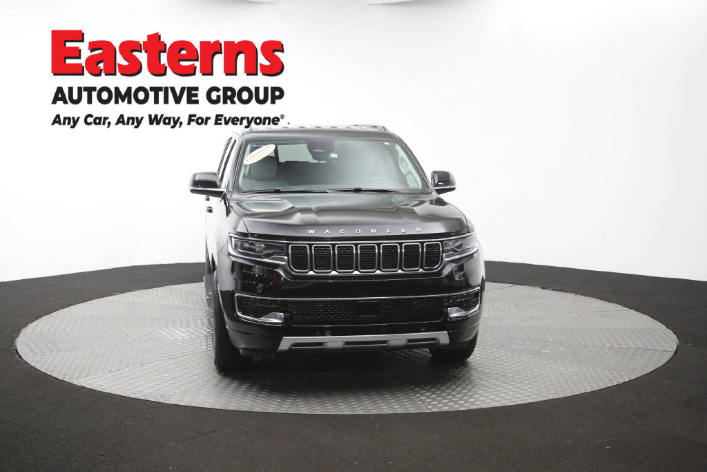 Used 2024 Jeep Wagoneer L Series II RWD image 60