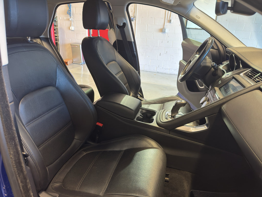 Used 2019 Jaguar E-PACE S AWD/4WD image 23